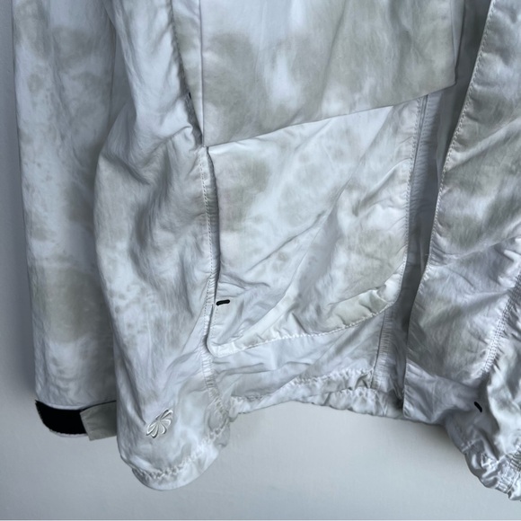 Nike Size L Men’s Sportswear Tech Pack Woven Hooded Jacket In Green/ White - Picture 8 of 13